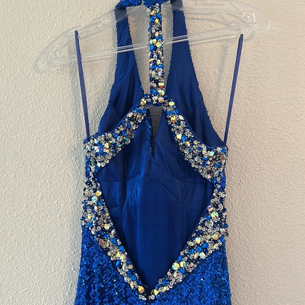 PROM DRESS - Picture 4 of 5